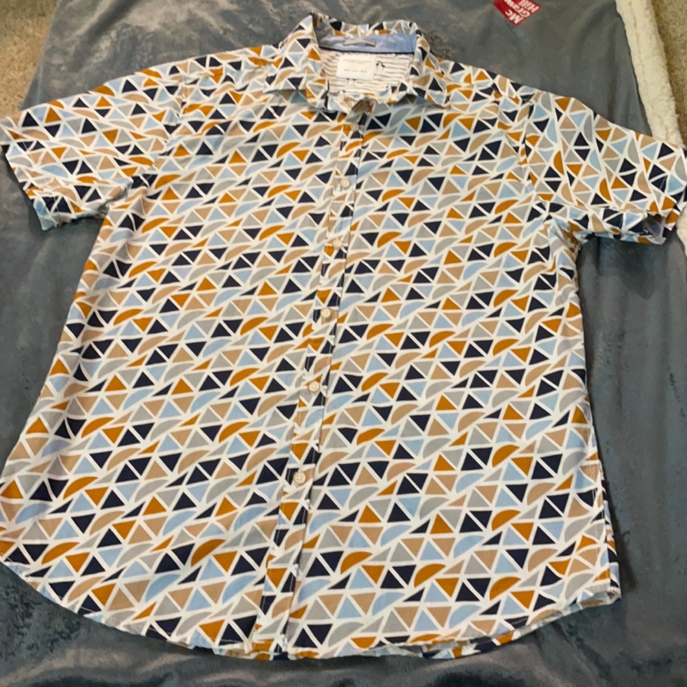Men’s short sleeve shirt